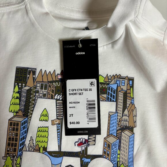 Adidas Kids Size 2T White Graphic Tee & 3-Stripes Short 2-Piece Set Boys OFFERSβ
- Picture 3 of 13